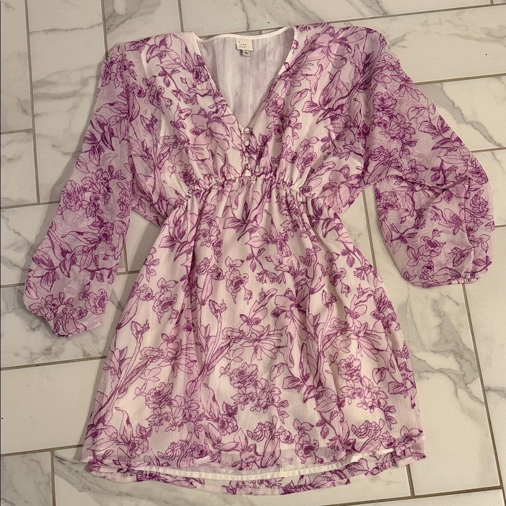 Floral V-Neck Mini Dress in Lavender and White